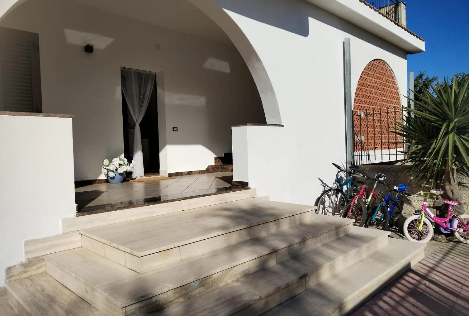 Villa Momaliar House à Campofelice Di Roccella
